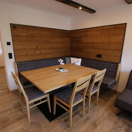 Haus Enzian Appartamento