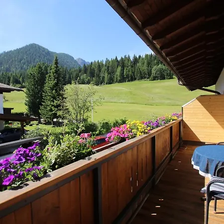 Apartment Haus Enzian *